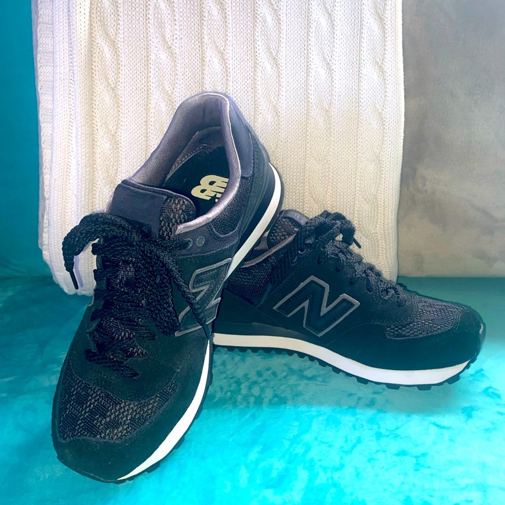 New Balance 574 Black Sneakers with Grey & White Detail - Size 8 NWOT